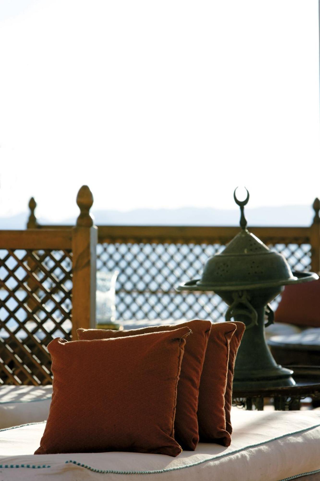 Moevenpick Prince Abbas Lake Nasser Cruise, Every Monday Four Nights From Aswan, Every Friday Three Nights From Abu-Simbel - Including Excursions And Sightseeing Bagian luar foto